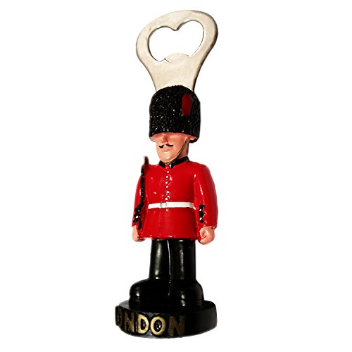 3D Moulded Queens Guard Royal Guard Bearskin Hat Bottle Opener Souvenir Quality Red Uniform London Icon - Deécapsuleur / Apribottiglie / Flaschenöffner / Abrebotellas Custom Royal Guard Soldier Collection. von Bottle Openers