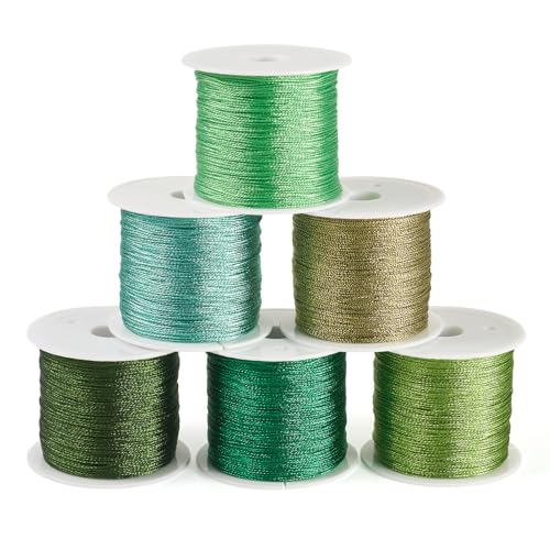 Boutigem 6 Rollen 6 Farben Polyester Metallic Fäden Lametta Schnur Schnur Weben Schnur Verpackungsseil zum Nähen DIY Handwerk Geflochtene Armbänder Weihnachten Boutigem 6 Rollen 6 Farben Polyester Metallic Fäden Lametta Schnur Schnur Weben Schnur Verpackungsseil zum Nähen DIY Handwerk Geflochtene Armbänder Weihnachten von Boutigem