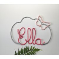 Name in Strickwaren Mit Anpassbarem Schmetterlingsmuster, Wanddekoration, Dekoration Türraum Kind Baby Mädchen von BoutikAudrey