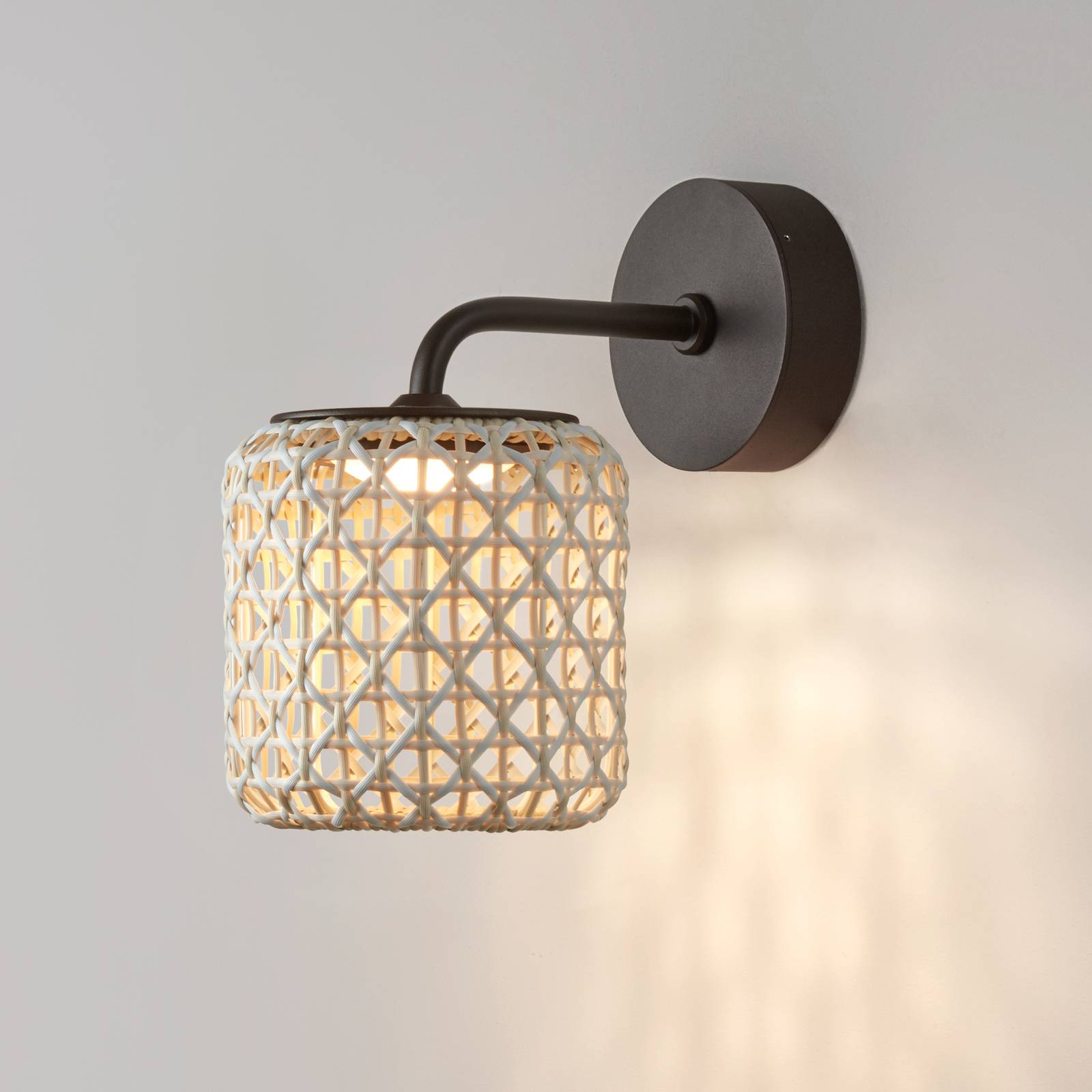 Bover Nans A LED-Außenwandleuchte, beige, Ø 16,7cm Bover Nans A LED-Außenwandleuchte, beige, Ø 16,7cm von Bover