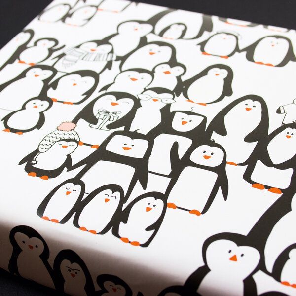 Bow & Hummingbird Geschenkpapier Pinguinparade von Bow & Hummingbird