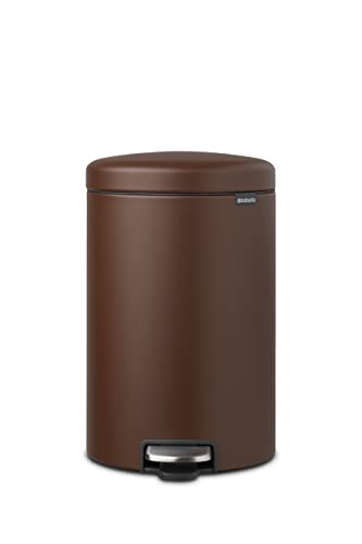 Brabantia - NewIcon Treteimer 20L - Medium Abfalleimer für Küche oder Schlafzimmer - Sanft Schließender Deckel - Leichte Pedalbedienung - Entnehmbarer Inneneimer - Cosy Brown - 29 x 38 x 47 cm von Brabantia