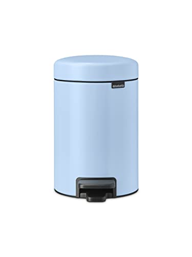 Brabantia - NewIcon Treteimer 3L - Kleiner Abfalleimer für Bad oder Toilette - Sanft Schließender Deckel - Leichte Pedalbedienung - Entnehmbarer Inneneimer - Dreamy Blue - 17 x 24 x 27 cm von Brabantia