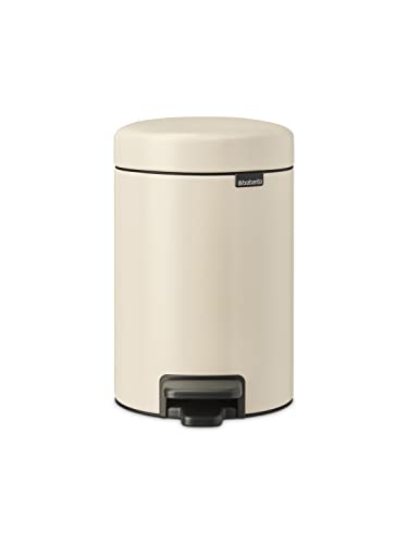 Brabantia - NewIcon Treteimer 3L - Kleiner Abfalleimer für Bad oder Toilette - Sanft Schließender Deckel - Leichte Pedalbedienung - Entnehmbarer Inneneimer - Soft Beige - 17 x 24 x 27 cm Brabantia - NewIcon Treteimer 3L - Kleiner Abfalleimer für Bad oder Toilette - Sanft Schließender Deckel - Leichte Pedalbedienung - Entnehmbarer Inneneimer - Soft Beige - 17 x 24 x 27 cm von Brabantia