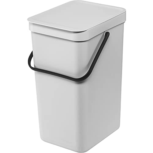 Brabantia - Sort & Go Abfallbehälter 16L - Mittelgroßer Recyclingbehälter - Tragegriff - Pflegeleicht - Auch für die Wandmontage Geeignet - Küchenmülleimer - Light Grey - 22 x 28 x 40 cm Brabantia - Sort & Go Abfallbehälter 16L - Mittelgroßer Recyclingbehälter - Tragegriff - Pflegeleicht - Auch für die Wandmontage Geeignet - Küchenmülleimer - Light Grey - 22 x 28 x 40 cm von Brabantia