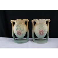 Paar Original Hull Keramik Dogwood Hängende Vase - 502-6 1/2 " von BradsCollection