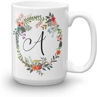 Becher Monogramm Buchstabe/Blumen Kranz Kaffee Tee Tasse Weihnachtsgeschenk Land Geschenk Für Gärtner Florist Vorhanden von Brainooli