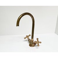Antikes Messing-Waschbecken-Hahn, Messing-Schwanenhals-Waschbecken-Hahn von BrassArtistry