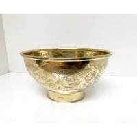 Unlackiertes Messing Waschbecken, Rundes Waschbecken Mit Gravur von BrassArtistry