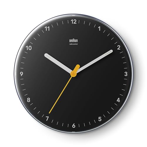 Braun Klassische Funk-Wanduhr mitteleuropäische Zeitzone (DCF/GMT+1) mit Schwenkwerk, leicht ablesbar, 23 cm Durchmesser in Schwarz, Modell BC26B-DCF. von Braun