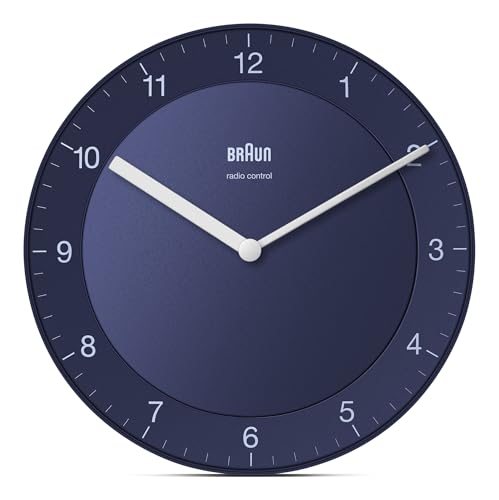 Braun Klassische Funkwanduhr Mitteleuropäische Zeitzone (MEZ/GMT+1) mit ruhigem Uhrwerk, leicht lesbarem Zifferblatt mit 20 cm Durchmesser in Blau, Modell BC06BL-DCF. von Braun