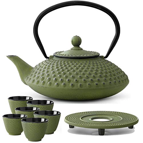 Teekanne asiatisch Gusseisen Set grün 1.25 Liter mit Henkel & Edelstahl Tee-Filter-Sieb-Einsatz für losen Tee & Untersetzer und Teebecher (6 Tassen) von Bredemeijer