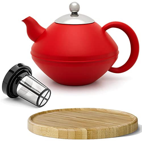 Teekanne Set 1.4 Liter - Edelstahl doppelwandig Rot - Großer Klassischer Teebereiter mit Tee-Filter-Sieb-Aufsatz für losen Tee - inkl. Holz-Untersetzer braun von Bredemeijer