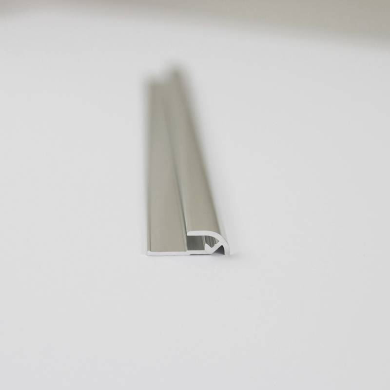 Breuer Profil Abschluss rund 2,3x0,7x210 cm, alu chromeffekt Breuer Profil Abschluss rund 2,3x0,7x210 cm, alu chromeffekt von Breuer
