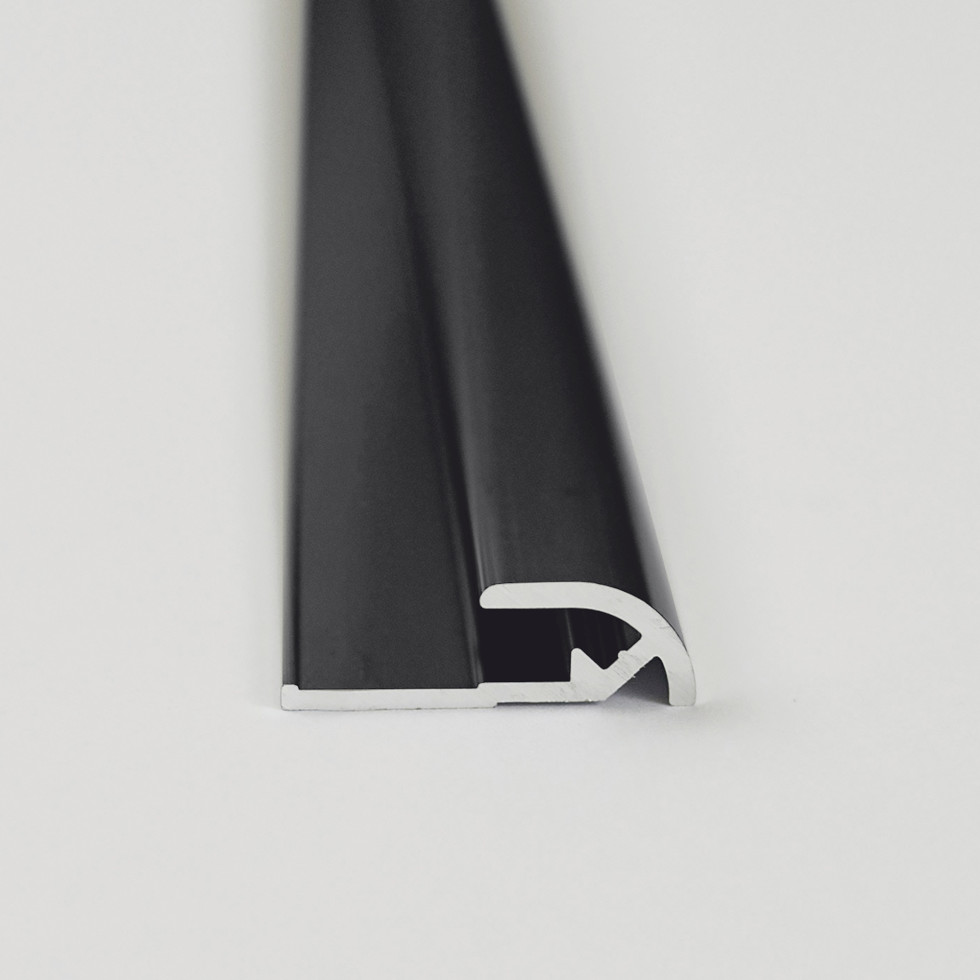 Breuer Profil Abschluss rund 2,3x0,7x210 cm, schwarz matt Breuer Profil Abschluss rund 2,3x0,7x210 cm, schwarz matt von Breuer