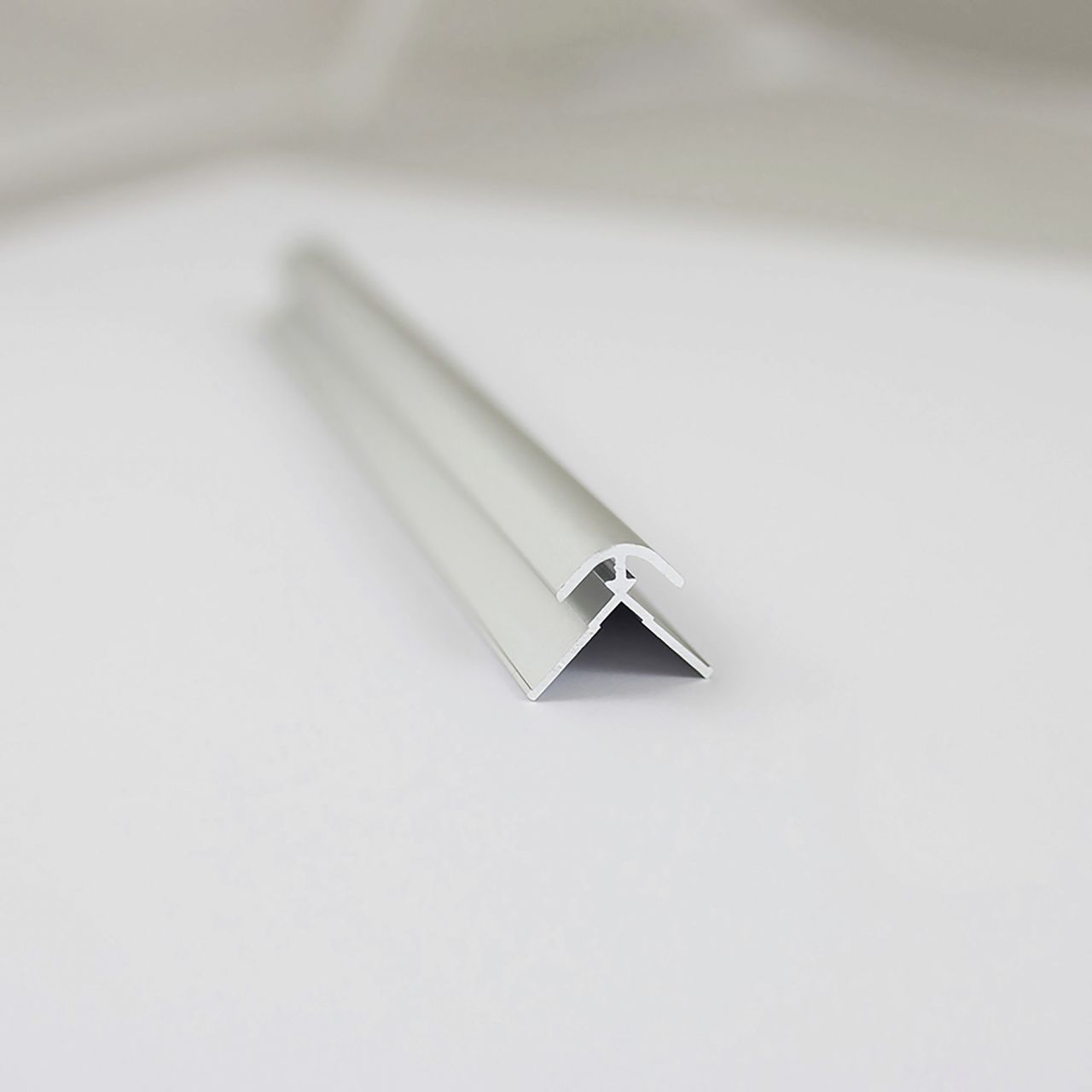 Breuer Profil Ecke aussen Profil Ecke aussen Silber matt 210 Breuer Profil Ecke aussen Profil Ecke aussen Silber matt 210 von Breuer