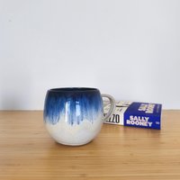 Handgemachte Keramik - Becher Tiefblau Handgemachte Keramik - Becher Tiefblau von BricabraqueStudio