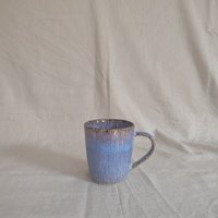 Handgetöpferte Keramiktasse - Blau/Braun Handgetöpferte Keramiktasse - Blau/Braun von BricabraqueStudio