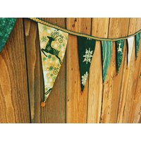 Wimpelkette in Grün Und Gold Wimpelkette in Grün Und Gold von BrickLaneSewingCo