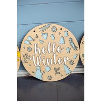 Jahreszeitliche Schilder, Hello Winter/Frühling Sommer Herbst Türhänger, Holz Runde Tür Willkommensschild von BrightGiftUS