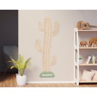 Kaktus Wachstumskarte, Kinderzimmer Dekor, Holz Wand-Wachstumskarte, Baby Neutrales Geschenk von BrightGiftUS