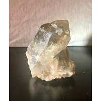 Elestial Smokey Citrine Cluster Mit Hämatit Und Regenbogen Elestial Smokey Citrine Cluster Mit Hämatit Und Regenbogen von BrightMistEnchants