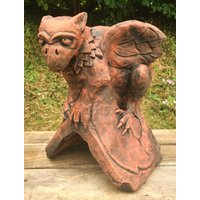Baby Griffin Schrägdach Abschluss von BrighthelmStone