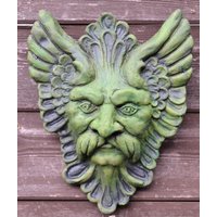 Michelangelo Green Man Plakette Frostsicher Stein Gartenverzierung von BrighthelmStone