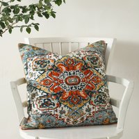 Bedruckter Kissenbezug Aus Baumwolle Vintage Perser Teppich Design von BrightonBombay