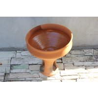 Großer Roter Ton-Pflanzer Für Den Außenbereich Mit Ständer, Liebes-Gartengeschenk, Umweltfreundlicher Irdener Topf Rustikaler von BrillianceWrought