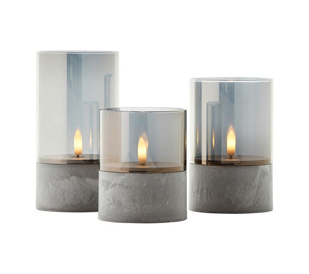 Brilliant Außen-Tischleuchte Smoke, Timerfunktion, LED fest integriert, Bougie LED-Kerzen 3er-Set – Grau Rauchglas, Timer, Indoor/Outdoor Brilliant Außen-Tischleuchte Smoke, Timerfunktion, LED fest integriert, Bougie LED-Kerzen 3er-Set – Grau Rauchglas, Timer, Indoor/Outdoor von Brilliant
