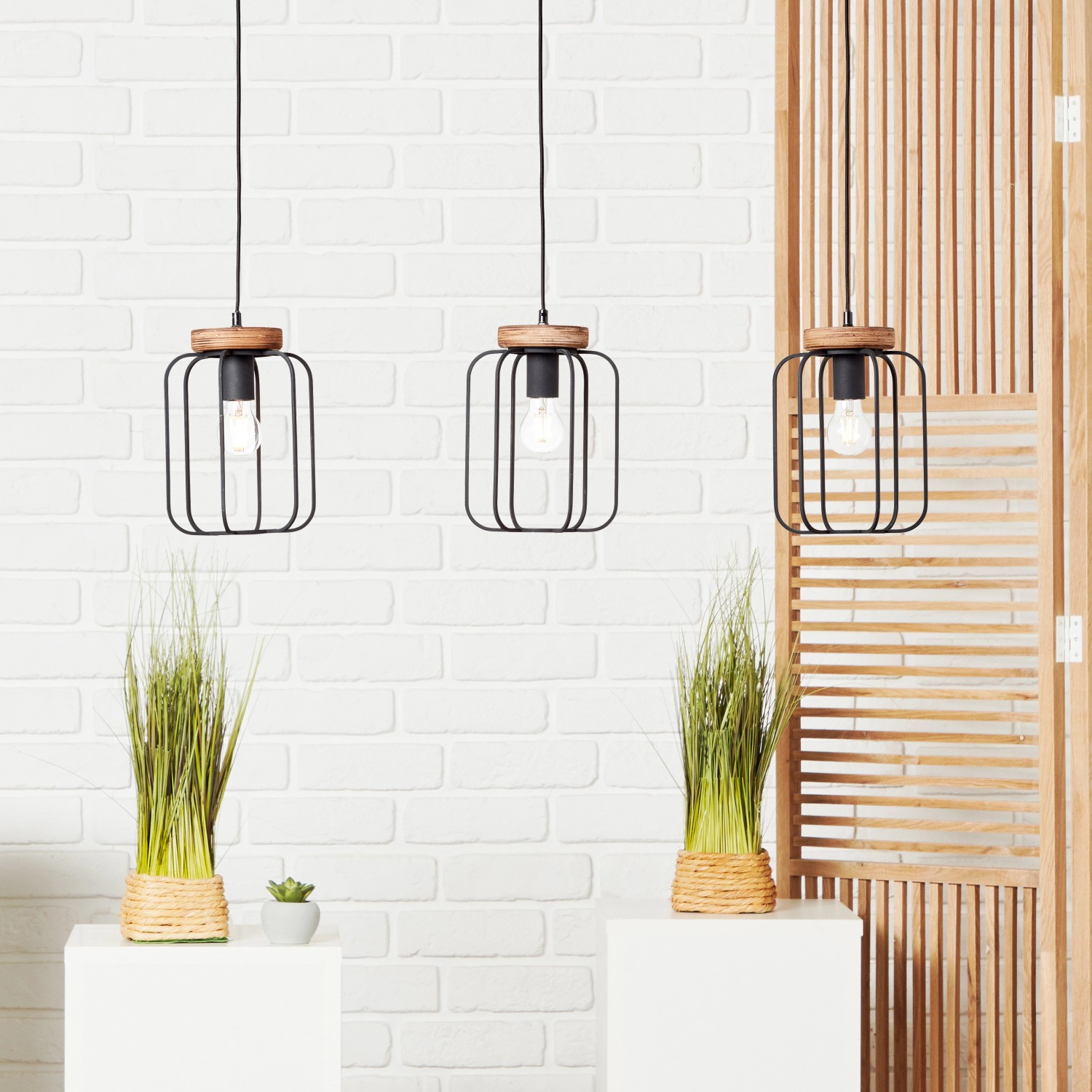 Brilliant Pendelleuchte Tosh Balken 3-flammig Holz und Schwarz Korund Brilliant Pendelleuchte Tosh Balken 3-flammig Holz und Schwarz Korund von Brilliant