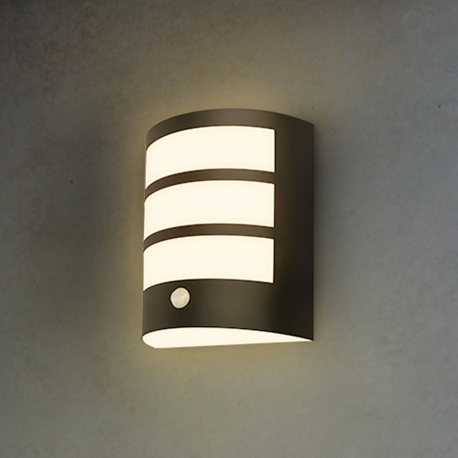 Briloner Led Akku Außenwandleuchte Lampe Sensor Schwarz Ip44 Bewegungsmelder    B-Ware von Briloner