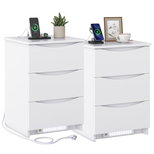 Brinlawb Nachttisch 2er Set mit LED-Beleuchtung und Ladestation (2 AC-Steckdosen & 2 USB-Anschlüsse) Nachtschrank 2er Set mit 3 Schubladen Beistelltisch für Schlafzimmer, Einfache Montage, Wohnzimmer von Brinlawb