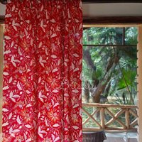 Florale Landhaus Vintage Stil Rote Vorhangplatten, Vorhänge, Leichte Luftige Florale Wege Bedruckt Baumwollvorhang Drapes von Brishty