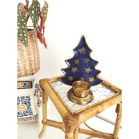 Vintage Kerzenständer Aus Emailliertem Messing Blau Mit Sternen Tannenbaum , Sternenhimmel Teelichthalter, Kerzenhalter von BrocAntiqueria