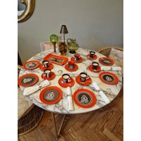 Wunderschönes 23 Tlg. Mjolika Service, Handbemalt, Adlon Von Schramberg, Orange U. Braun 70Er Jahre Spaceage Wunderschönes 23 Tlg. Mjolika Service, Handbemalt, Adlon Von Schramberg, Orange U. Braun 70Er Jahre Spaceage von BrocAntiqueria