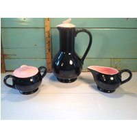 Vintage Mc Coy Tea Set With Cream & Sugar von BrocanteMitchVintage