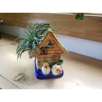 Besetzter Japan Übertopf. Glasierte Keramik Vogelhaus Design. Super Zustand. Handbemaltes Vogelhaus. Wohndekor. Versand Kostenlos in Usa Besetzter Japan Übertopf. Glasierte Keramik Vogelhaus Design. Super Zustand. Handbemaltes Vogelhaus. Wohndekor. Versand Kostenlos in Usa von BromleyDesigns