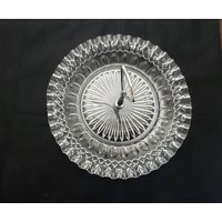 Vintage Ruffled Edge Glas Servierschale. Chromgriff. Buffet, Partyteller. in Sehr Gutem Zustand. Sauber, Sofort Einsatzbereit. Kostenloser Versand in von BromleyDesigns
