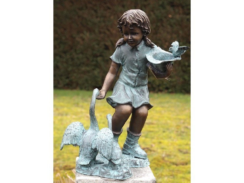 Bronzeskulpturen Skulptur Bronzefigur Mädchen mit Schwäne - Teichfigur Wasserspeier von Bronzeskulpturen