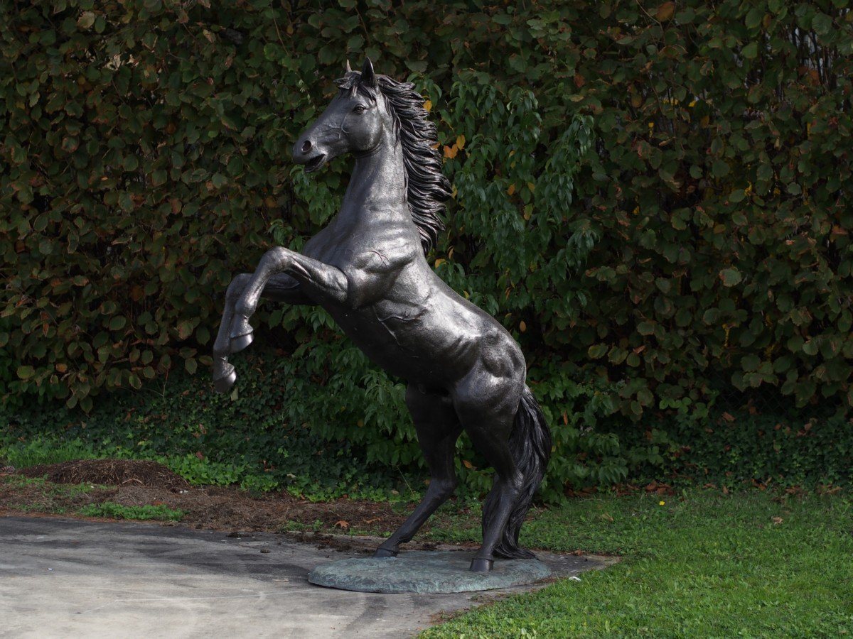 Bronzeskulpturen Skulptur Bronzefigur großes springendes Pferd von Bronzeskulpturen