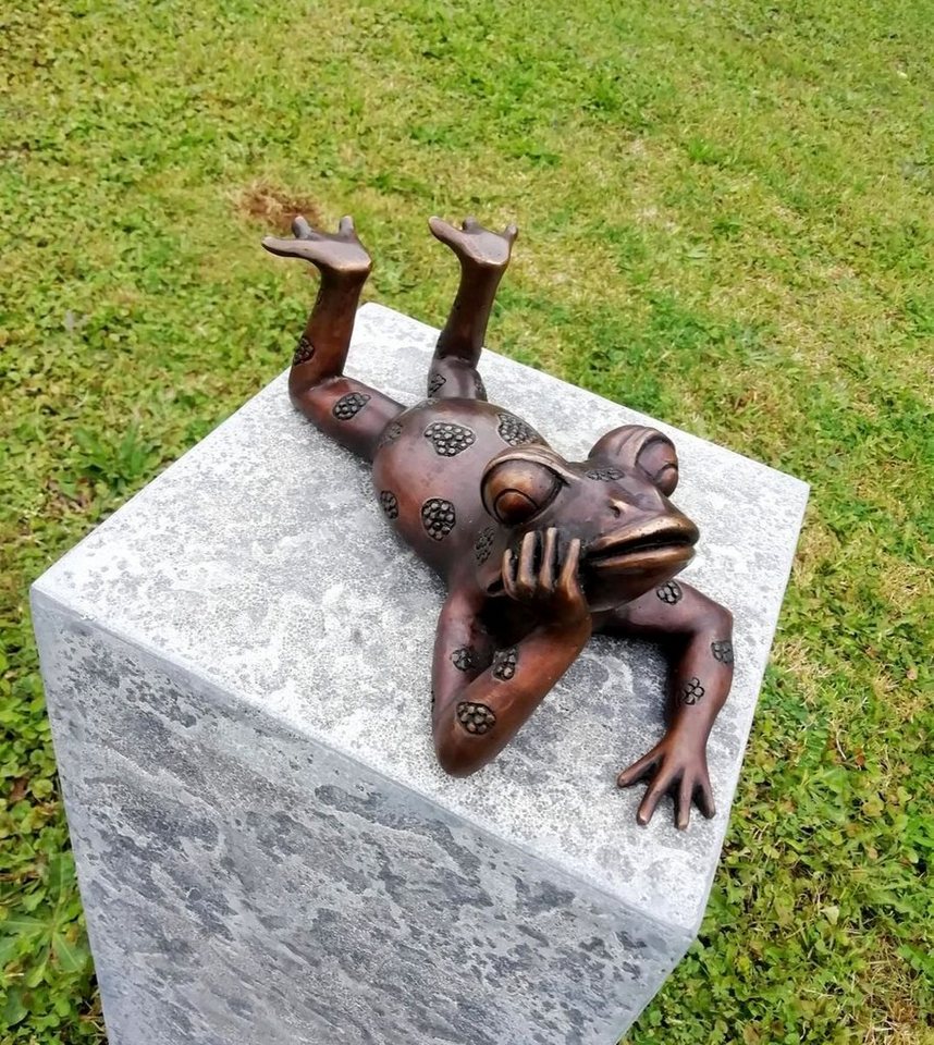 Bronzeskulpturen Skulptur Bronzefigur liegender Frosch von Bronzeskulpturen