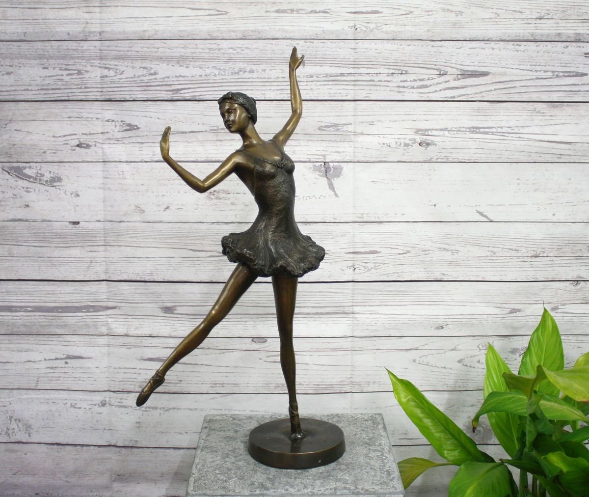 Bronzeskulpturen Skulptur Bronzefigur schöne tanzende Ballerina Tänzerin Wohndekoration von Bronzeskulpturen