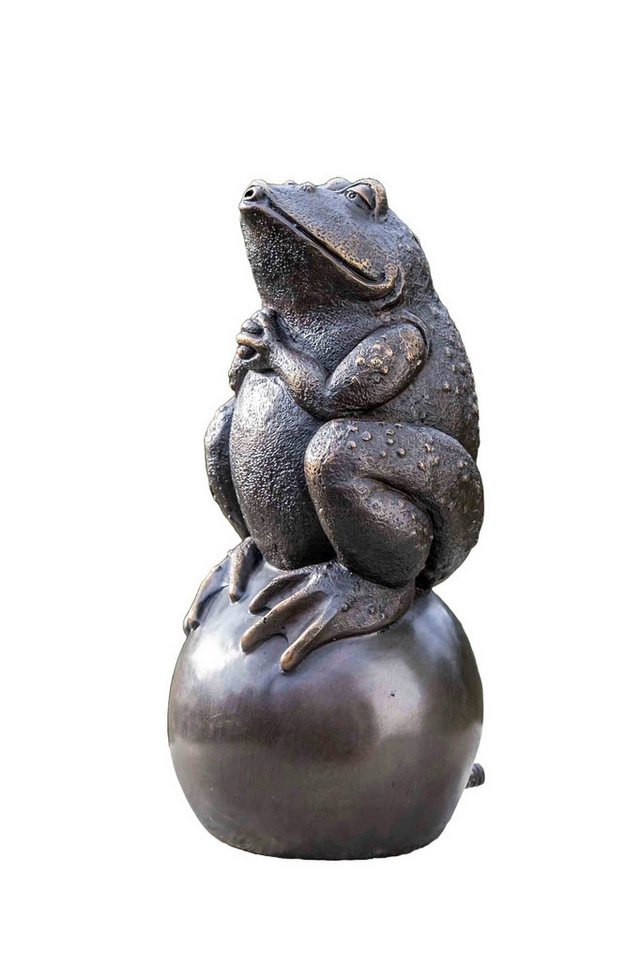 Bronzeskulpturen Skulptur Bronzefigur Frosch auf Kugel sitzend Wasserspeier von Bronzeskulpturen