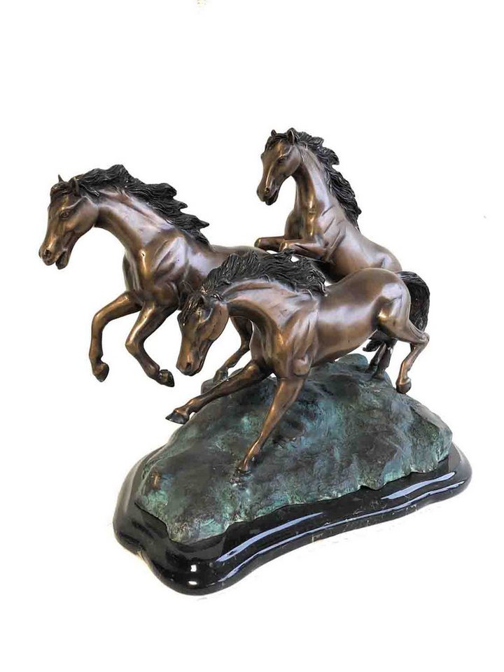 Bronzeskulpturen Skulptur Bronzefigur drei laufende Pferde Bronzeskulpturen Skulptur Bronzefigur drei laufende Pferde von Bronzeskulpturen