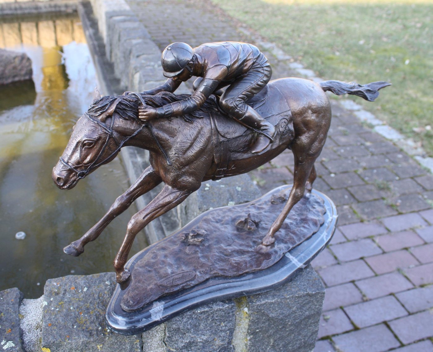 Bronzeskulpturen Skulptur Bronzefigur Jockey mit Pferd von Bronzeskulpturen