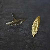 1 Set Federknäufe, Antike Goldfarbene Gusseisen Knäufe von BrookAndBirchCo