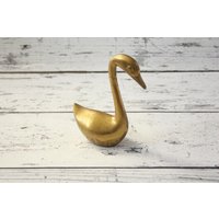Vintage Messing Schwan | Patina Mid-Century Tier Figur Dekorative Statue Schwere Verwendung Als Buchstütze Wohnkultur Raumdekoration von BrooklynBornFinds