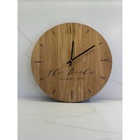 Eichenholz Wanduhr Mit Gravur, Geschenk Für Sie von BrukleneWoodworks